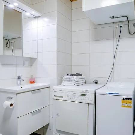 Apartamento Tyylikaes Kaksio Kakolanmaeellae! *