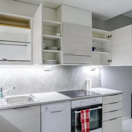 Tyylikaes Kaksio Kakolanmaeellae!