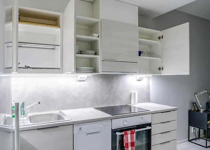 Tyylikaes Kaksio Kakolanmaeellae!